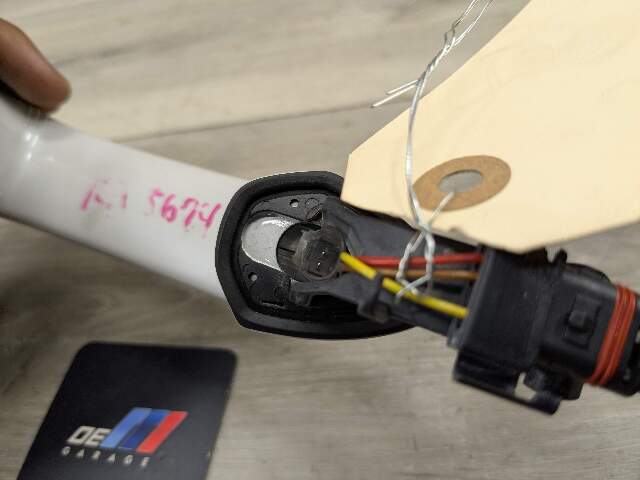 18-24 OEM BMW G01 G02 X3 X4 REAR Left Driver Door Handle COMFORT White