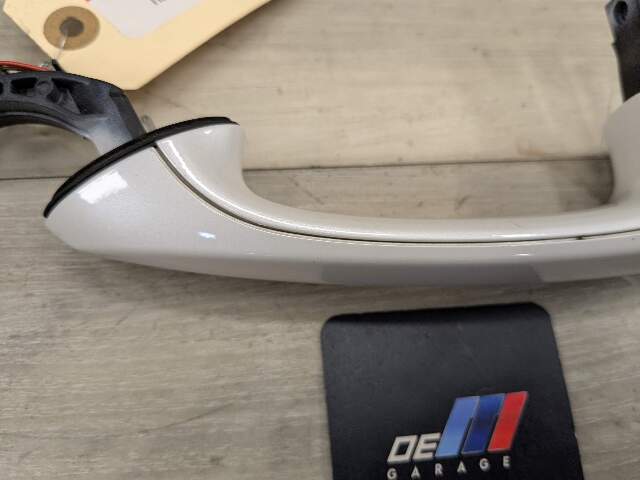 18-24 OEM BMW G01 G02 X3 X4 REAR Left Driver Door Handle COMFORT White