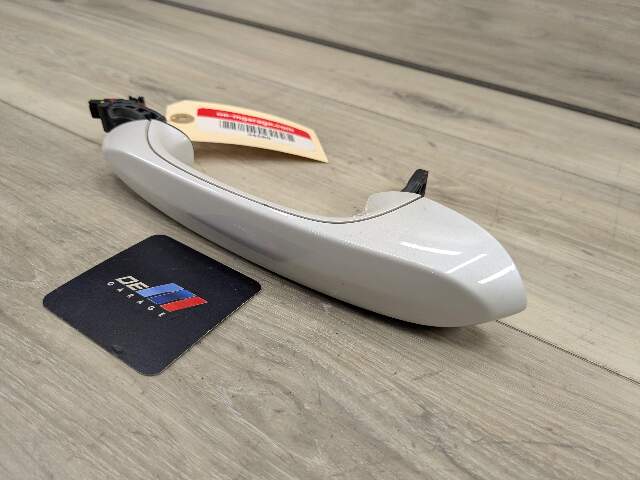 18-24 OEM BMW G01 G02 X3 X4 REAR Left Driver Door Handle COMFORT White