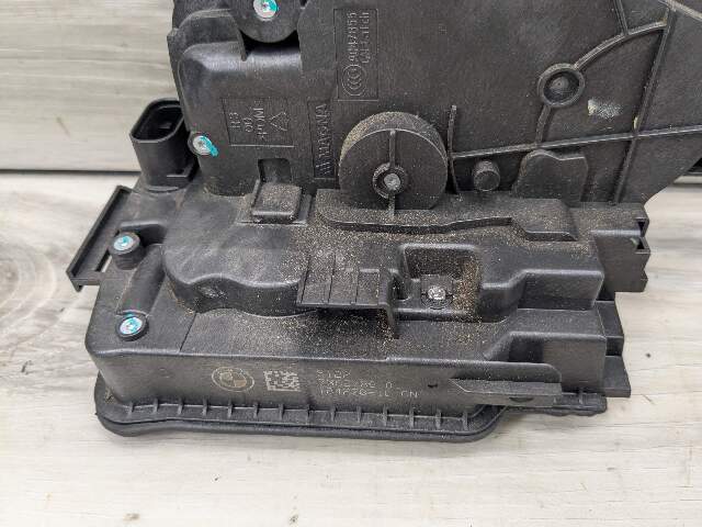 OEM BMW F15 F39 F48 X5 REAR Right Passenger Side Door Handle Lock Latch Actuator
