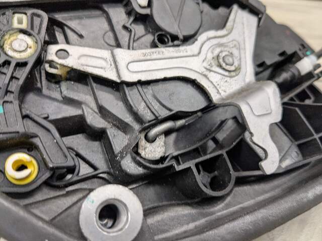 OEM BMW F15 F39 F48 X5 REAR Right Passenger Side Door Handle Lock Latch Actuator