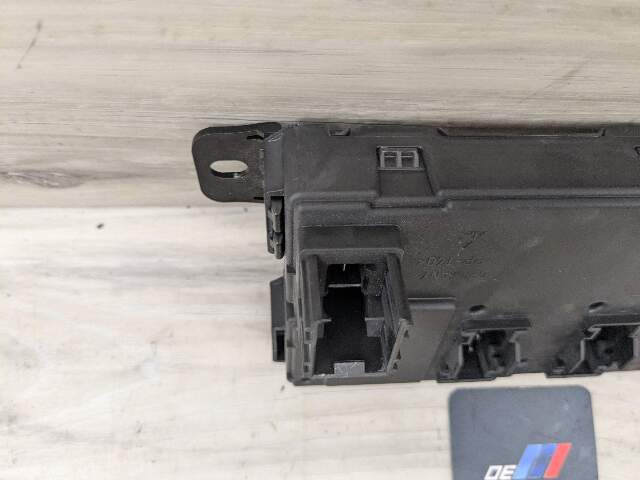 12-18 OEM BMW F30 F32 F82 REM Rear Body Control Unit Electronic Module BCM Box