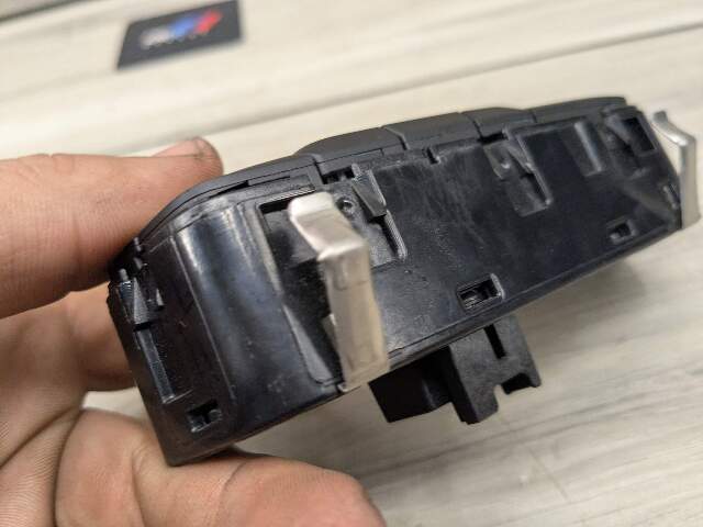 OEM BMW G20 G22 G23 G26 G42 G80 G82 G83 Headlight Control Switch Light Module