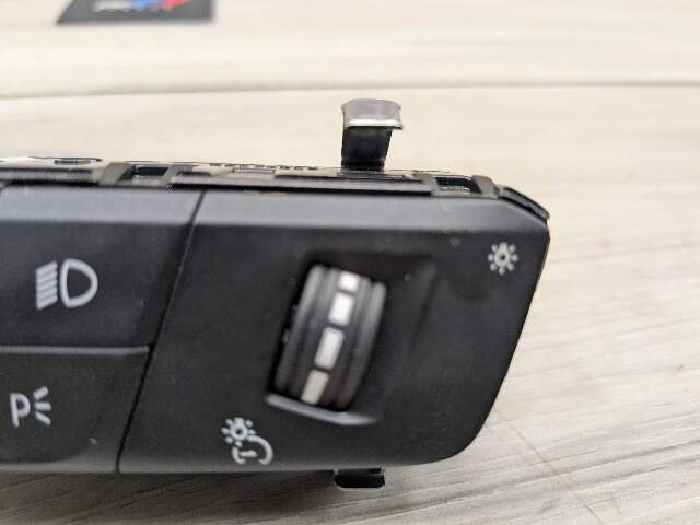 OEM BMW G20 G22 G23 G26 G42 G80 G82 G83 Headlight Control Switch Light Module