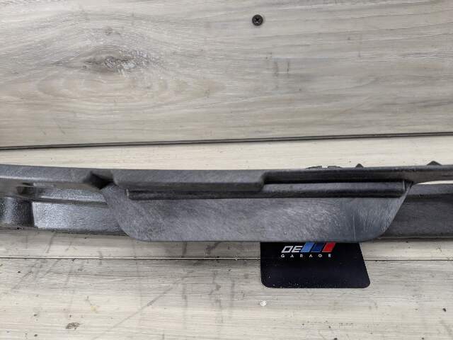22-25 OEM BMW G42 G87 230 M240 M2 Rear Center Bumper Support Mounting Bracket