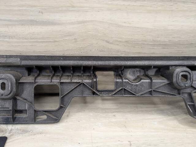 22-25 OEM BMW G42 G87 230 M240 M2 Rear Center Bumper Support Mounting Bracket