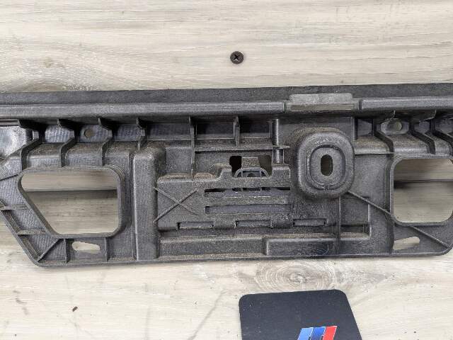 22-25 OEM BMW G42 G87 230 M240 M2 Rear Center Bumper Support Mounting Bracket