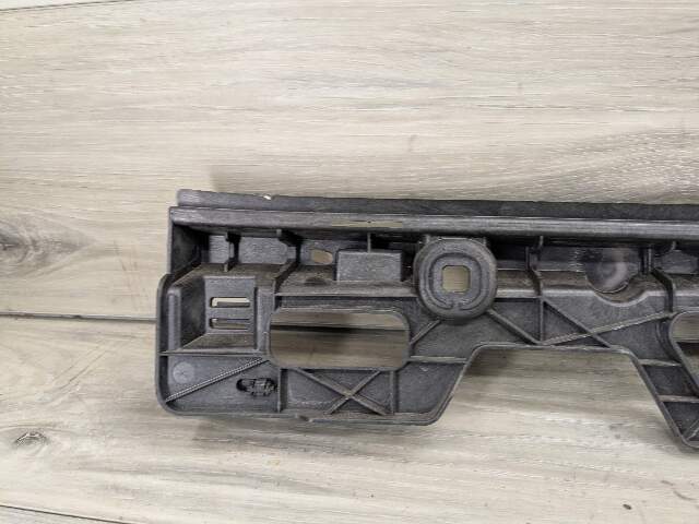 22-25 OEM BMW G42 G87 230 M240 M2 Rear Center Bumper Support Mounting Bracket