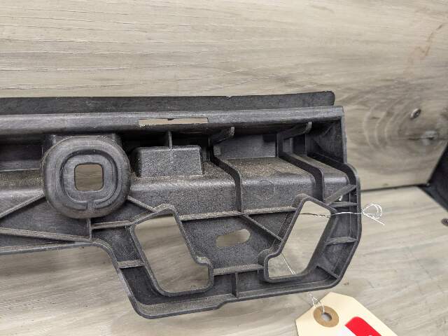 22-25 OEM BMW G42 G87 230 M240 M2 Rear Center Bumper Support Mounting Bracket