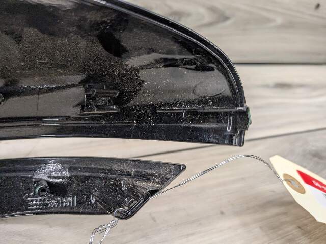NOTE* 21-25 OEM BMW G20 G22 G23 G42 G80 M3 Right Passenger Side Mirror Cap Cover