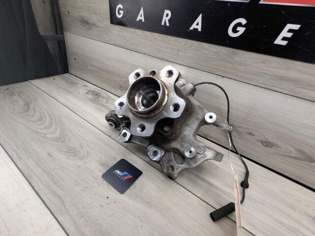 OEM BMW G42 230 M240 REAR Right Passenger Side Knuckle Wheel Hub Spindle Bearing