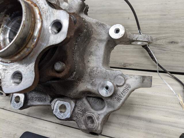 OEM BMW G42 230 M240 REAR Right Passenger Side Knuckle Wheel Hub Spindle Bearing