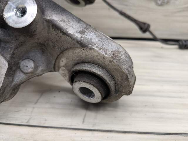 22-25 OEM BMW G42 230 M240 REAR Left Driver Knuckle Wheel Hub Spindle Bearing