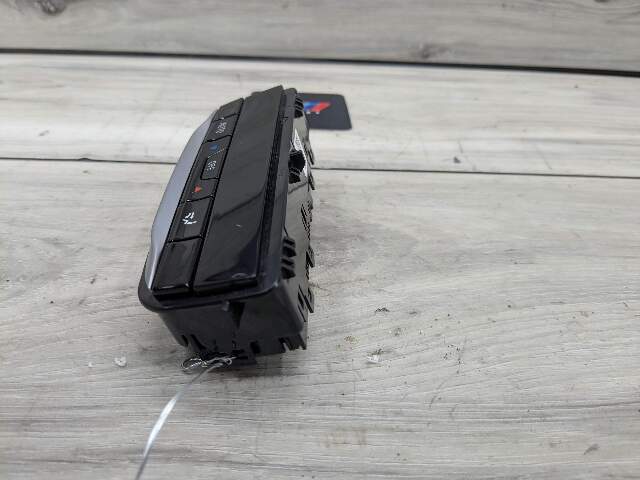 19-25 OEM BMW G20 G22 G23 G26 G42 AC Rear Heater Climate Control Switch Panel