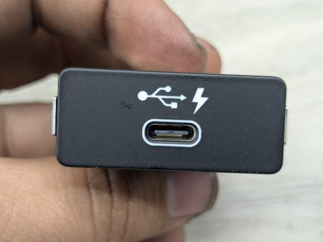 OEM BMW F44 F48 F97 G01 G05 G12 G20 G30 G80 USB Dual Type C Charger Port Socket