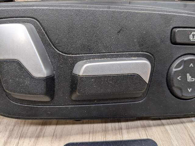 OEM BMW G01 G02 G20 M340 X3 Front Passenger Right Seat Adjustment Control Switch