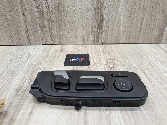 OEM BMW G01 G02 G20 M340 X3 Front Passenger Right Seat Adjustment Control Switch