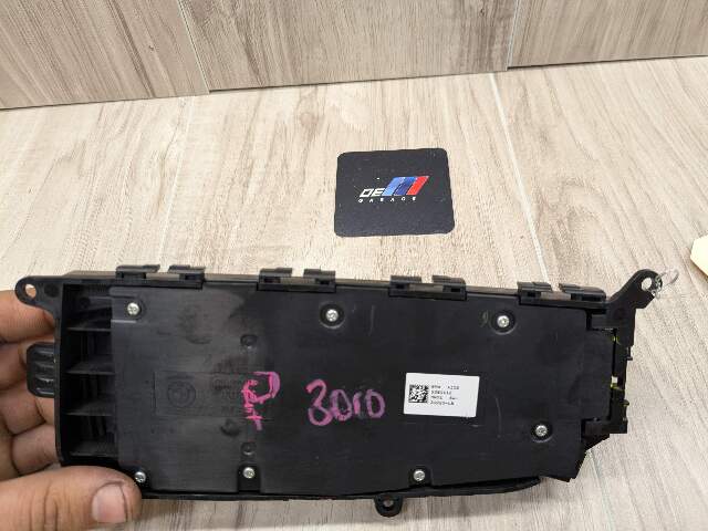 OEM BMW G01 G02 G20 M340 X3 Front Passenger Right Seat Adjustment Control Switch