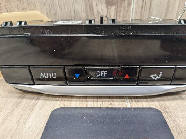 OEM BMW G20 G22 G23 G26 G80 G82 G83 Rear AC Air Climate Control Switch Module