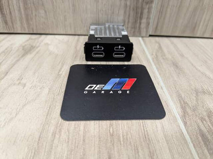 OEM BMW G01 G02 G11 G12 G20 G30 F97 USB Type C Charger Port Socket Connector