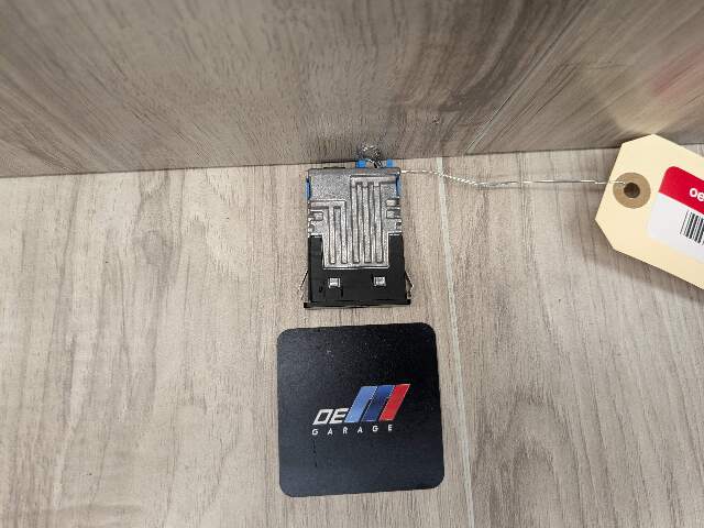 OEM BMW F44 F48 F97 G01 G05 G12 G20 G30 G80 USB Dual Type C Charger Port Socket