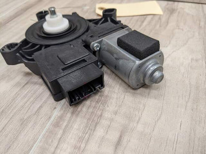 OEM BMW G20 G80 330 M340 REAR Right Passenger Side Door Window Regulator Motor