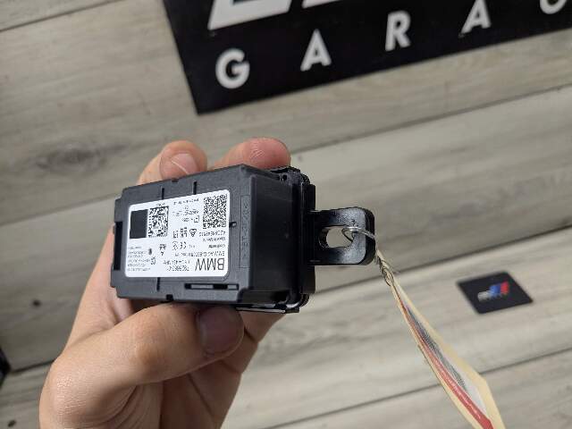 OEM BMW G20 G30 G42 330 M340 Radio Remote Receiver Tire Pressure Control Module