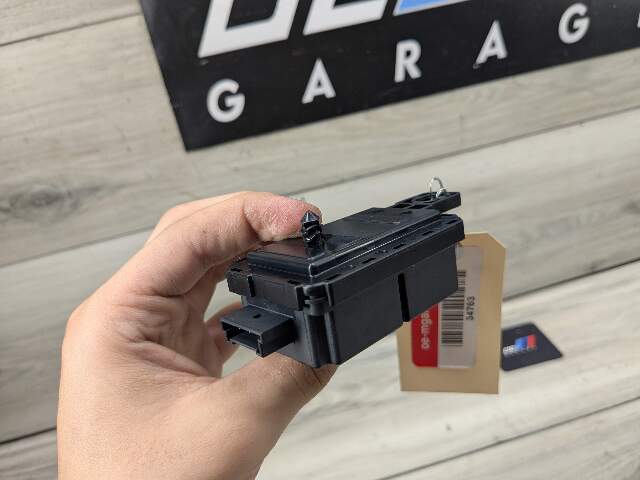 OEM BMW G20 G30 G42 330 M340 Radio Remote Receiver Tire Pressure Control Module