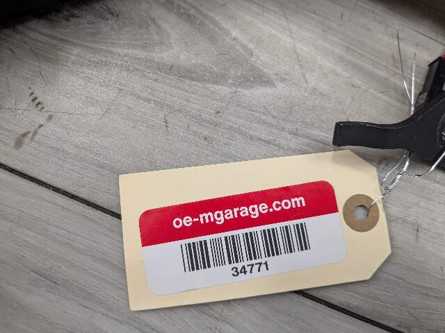 OEM BMW G42 G87 230 M240 M2 Rear Right Passenger Seatbelt Seat Belt Buckle