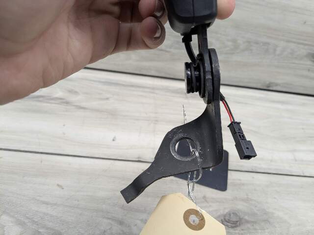 OEM BMW G42 G87 230 M240 M2 Rear Right Passenger Seatbelt Seat Belt Buckle
