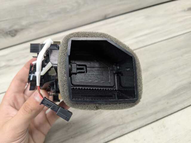 OEM BMW G20 G22 G26 G42 G80 G82 M3 M4 Right Passenger Air AC Vent Dash Grille