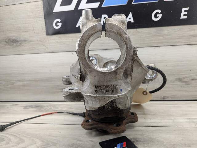 22-25 OEM BMW G42 230iX M240iX Front Right Passenger Hub Spindle Knuckle Bearing
