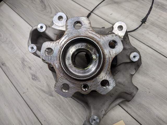 22-25 OEM BMW G42 230iX M240iX AWD Front Left Driver Hub Spindle Knuckle Bearing