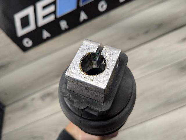 OEM BMW G20 G22 G23 G42 330 M340 430 M440 Steering Column Lower Joint Shaft