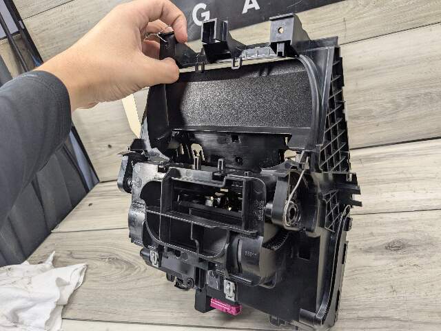 19-24 OEM BMW G20 G22 G23 G42 G80 G82 G83 330 M340 Center Console Storage