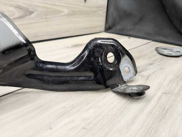 22-25 OEM BMW G42 230 M240 Front Left Fender Wing Holder Bracket SET