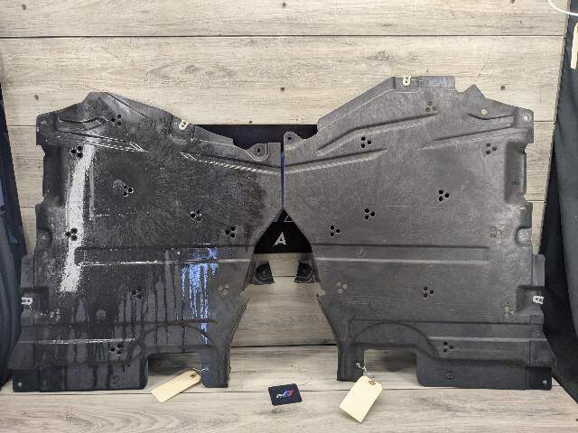 22-25 OEM BMW G42 230 M240 Left Right Gas Tank Under Shield Splash Guard Cover