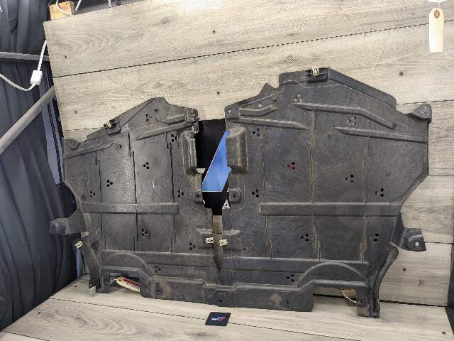 22-25 OEM BMW G42 230 M240 Left Right Gas Tank Under Shield Splash Guard Cover