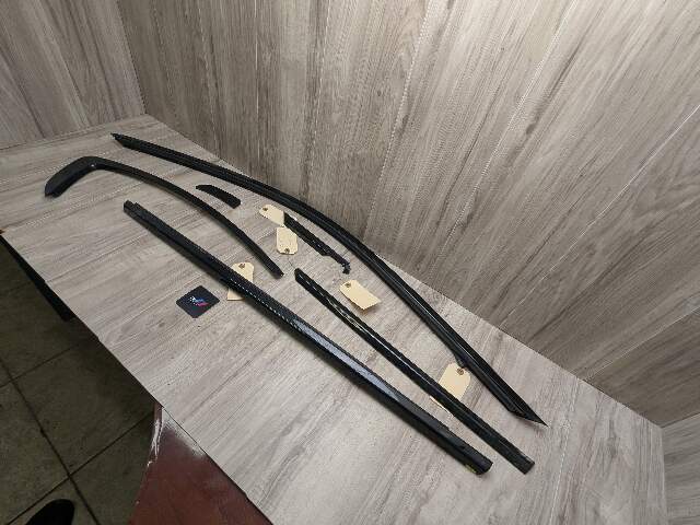 22-25 OEM BMW G42 G87 Right Passenger Side Door Belt Molding Trim SHADOW GLOSS
