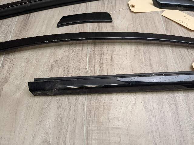 22-25 OEM BMW G42 G87 Right Passenger Side Door Belt Molding Trim SHADOW GLOSS