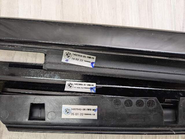 22-25 OEM BMW G42 G87 Right Passenger Side Door Belt Molding Trim SHADOW GLOSS