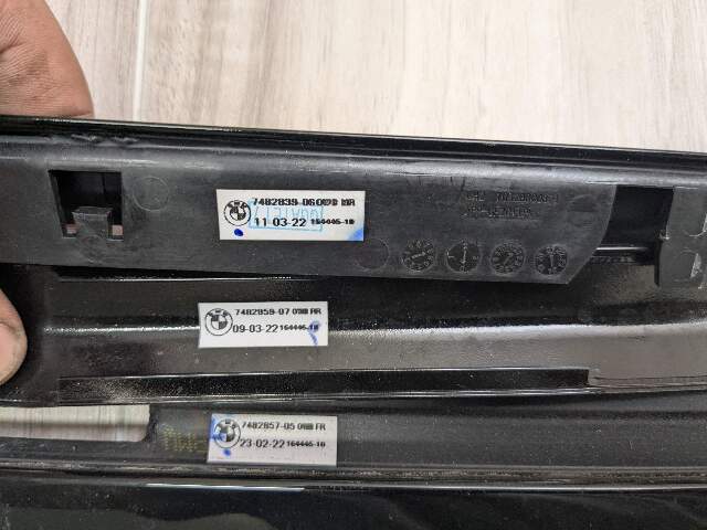22-25 OEM BMW G42 G87 Left Driver Side Door Belt Molding Trim SHADOW GLOSS
