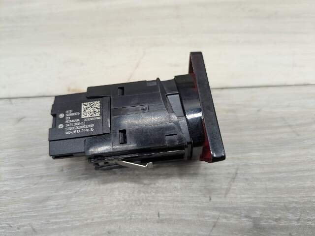 16-19 OEM BMW G12 G30 F90 M5 Center Hazard Warning Flasher Control Switch Module