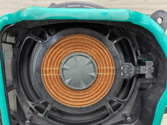16-19 OEM BMW F90 G12 G30 Right Passenger Speaker Audio Sub Subwoofer HARMAN