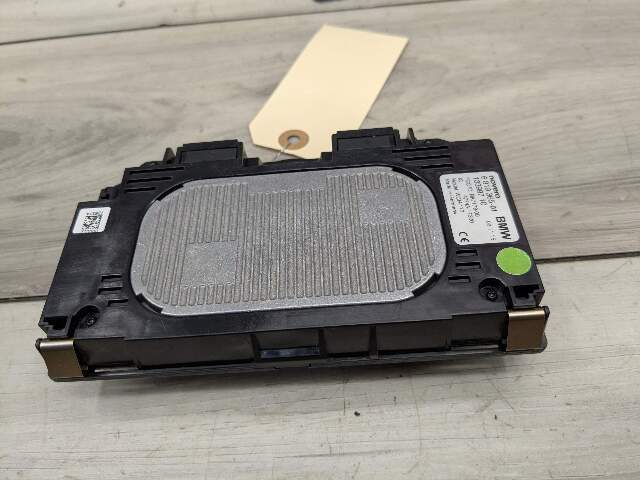16-19 OEM BMW G11 G12 740 750 M760 Wireless Phone Charger Control Module