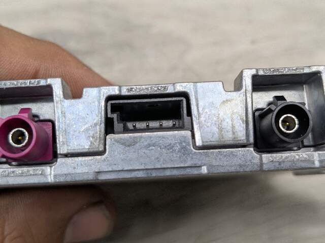 OEM BMW F22 F30 G11 G12 G30 F80 M2 M3 M4 Communication LTE Compensator Module