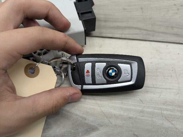 OEM BMW F10 F07 F12 F01 F06 F25 CAS4 Comfort Access Control Unit Module w/ Key