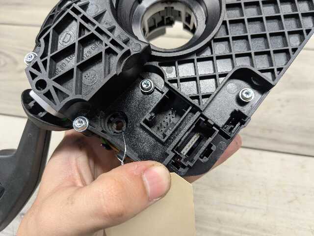 OEM BMW F01 F02 F06 F10 F13 Steering Switch Control Angle Sensor Clock Spring