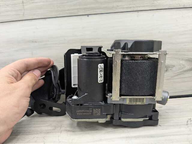 13-15 OEM BMW F01 F02 740 750 760 Front Right Passenger Seatbelt Retractor Black