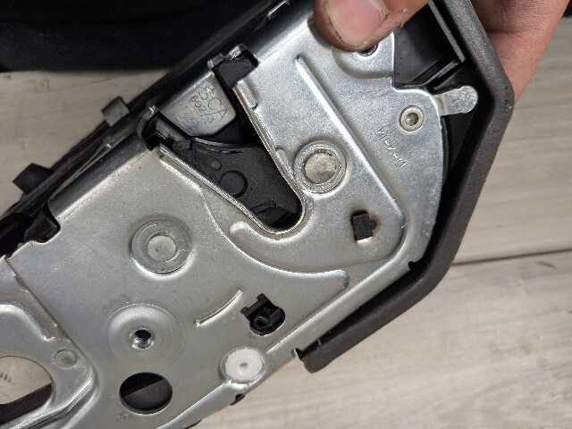 OEM BMW F01 F02 740 750 FRONT RIGHT Door Lock Latch Actuator SOFT CLOSE